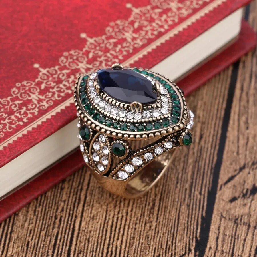 Старинные кольца. Винтажные кольца с камнями. Перстень женский. Кольцо (украшение).