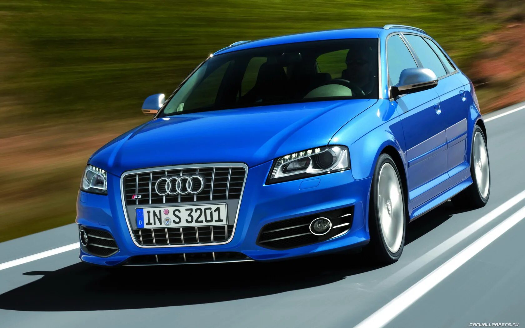 Audi rs5 front. Немецкие авто. Стоимость нового ауди в германии. Ауди немецкая машина. Ауди по немецкому для начинающих.