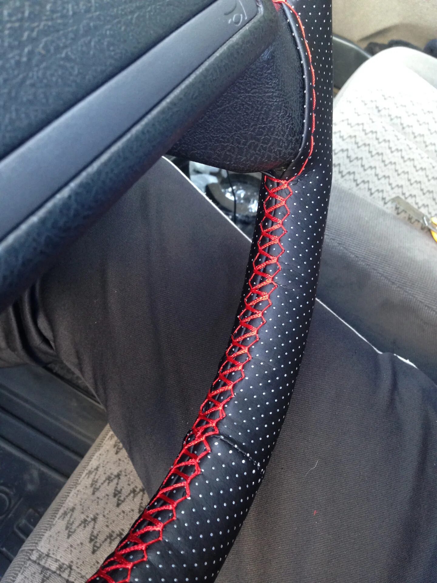 Seat altea перетяжка. Под перетяжку. Обивка мебели процесс. Под перетяжку. Под перетяжку.