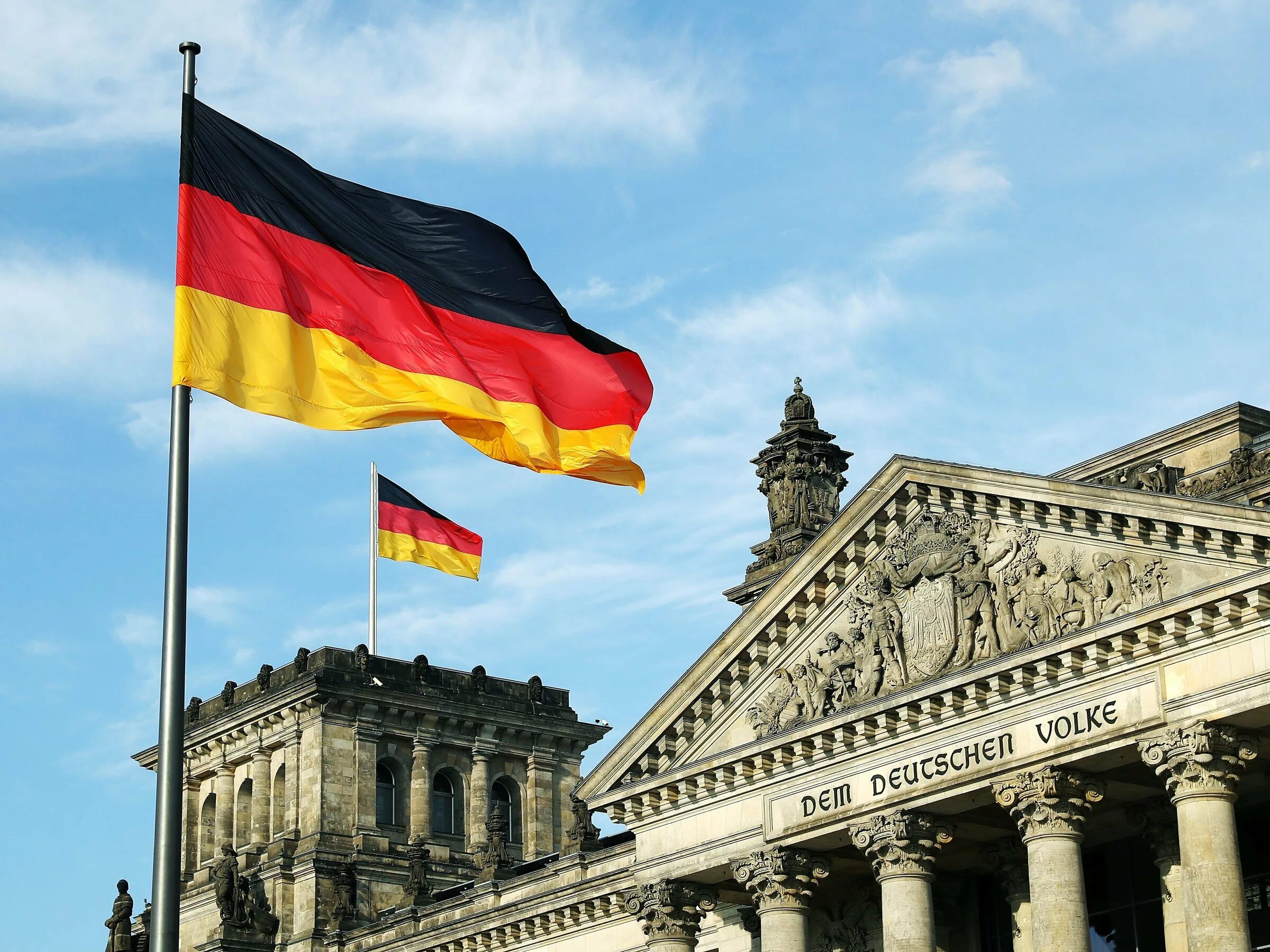 Германия основное. Германия. Федеративная Республика Германия флаг. Федеративная Республика Германия Берлин. Германия Республика федеративное государство.