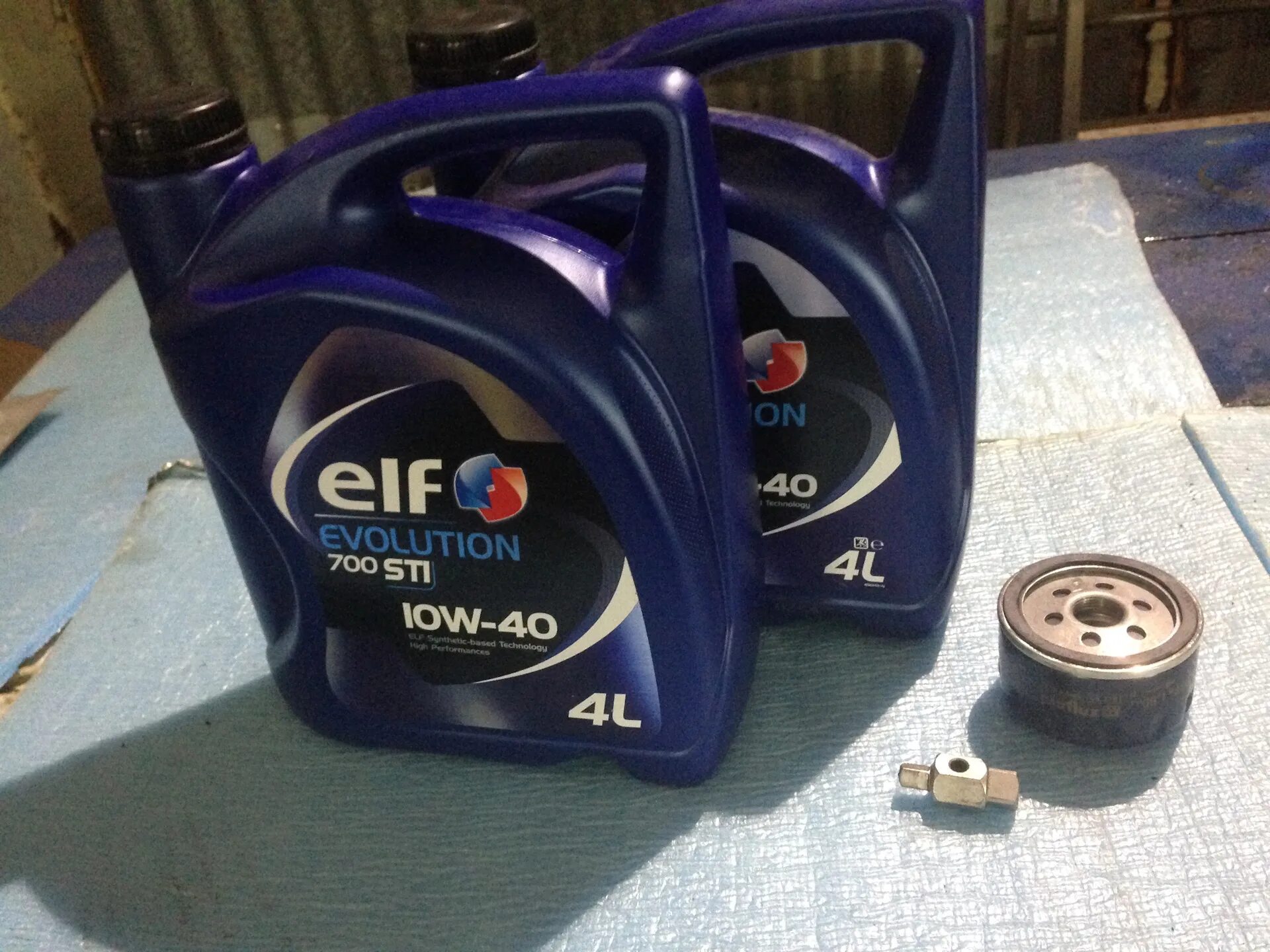 Масло для рено лагуна желтая упаковка. Масло акпп рено дастер 2. Масло в рено премиум. 5. Масло кпп рено кангу 2.