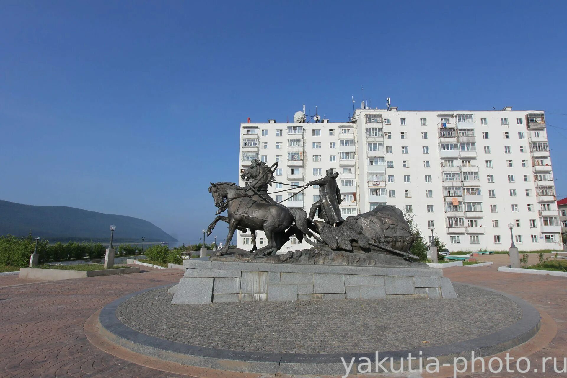 площадь ленина ленск. город ленск якутия. ленск республика саха якутия. церковь в ленске якутия. ленск.