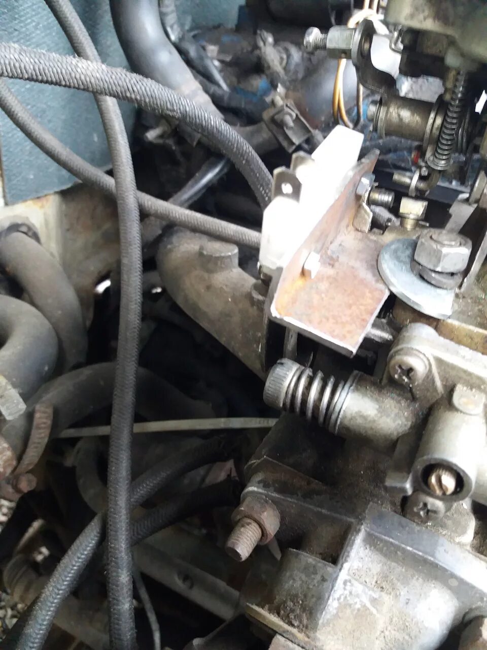 Холостой ход газель 406. 406 газель с газоновским карбюратором к126. Холостой ход газель 406. К126и на змз 402. Датчик холостого хода газель 406 мотор.