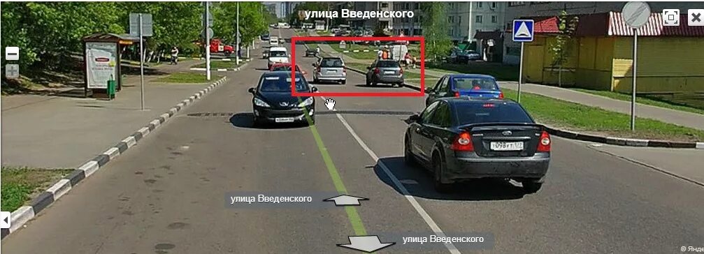 Движение транспортных средств по 2 полосам. Две машины в одной полосе. движение двух тс в одной полосе. одна полоса движения. два транспортных средства в одной полосе.