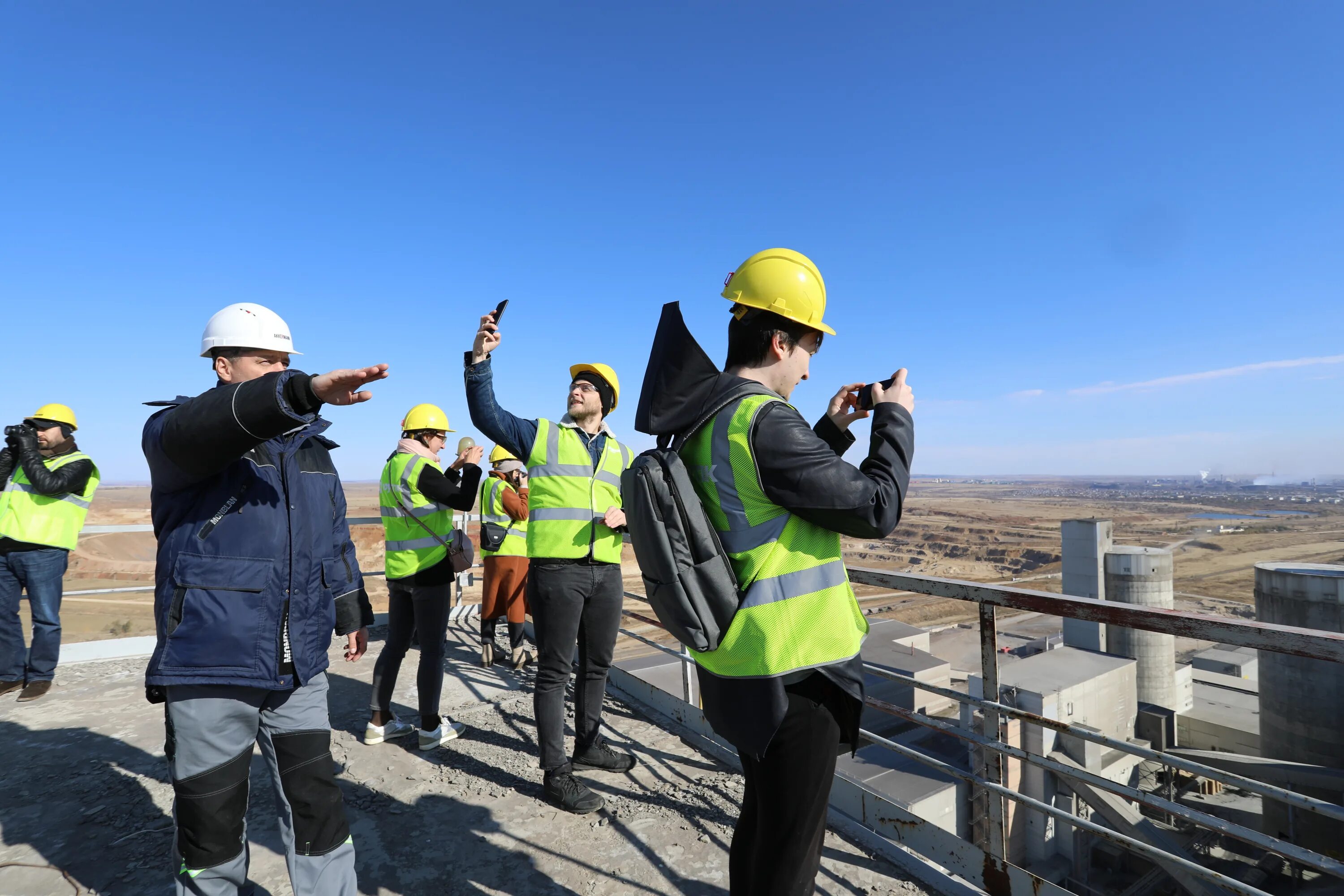 подработка новотроицк