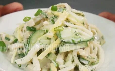 Кальмары с сыром и огурцом