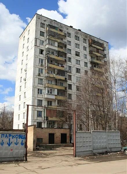 В двенадцатиэтажном доме находится. Москва, большой Волоколамский пр., 1. 12 Этажный дом одноподъездный. Одноподъездный дом 12 этажей. Двенадцатиэтажный дом Москва.
