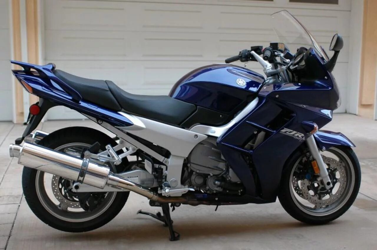 Ямаха FJR 1300. Мотоцикл Ямаха FJR 1300. Yamaha FJR 1300 2005. Yamaha FJR 1300 черный.