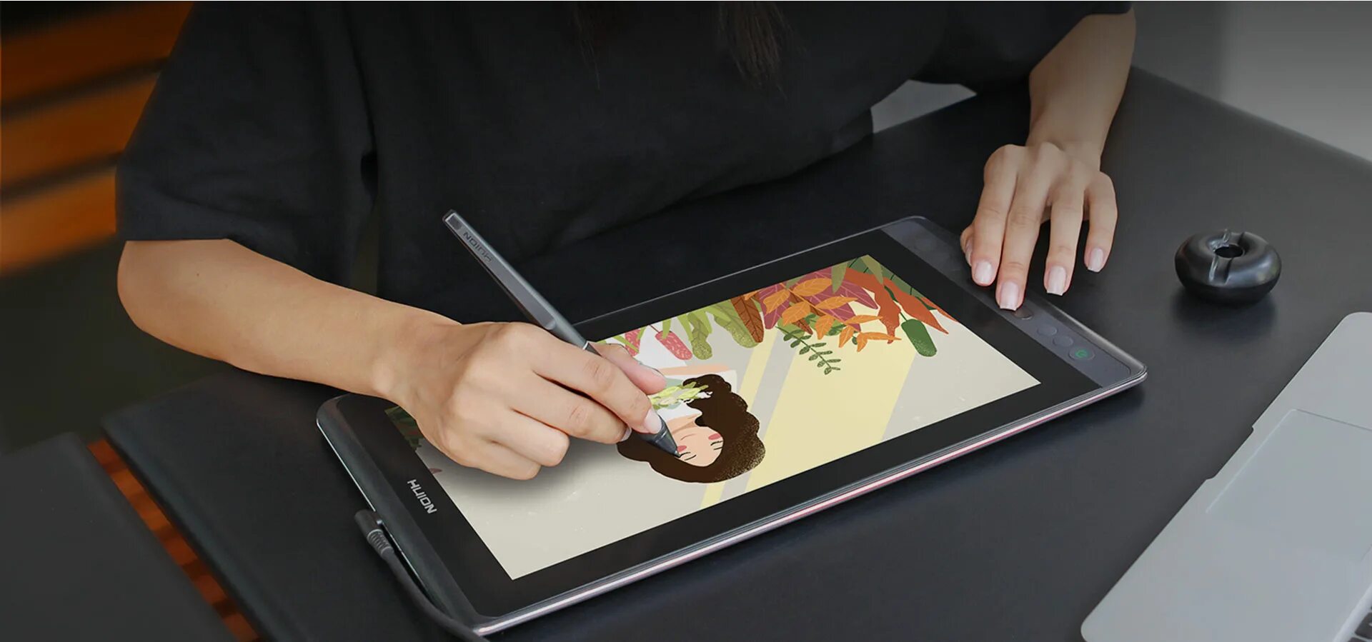Wacom cintiq 27 qhd touch. 5. сенсорный графический монитор для рисования. интерактивный дисплей huion kamvas pro 13. графический планшет huion kamvas pro 16.