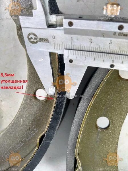 Накладки тормозные уаз 469. Толщина фрикционных накладок задних тормозных колодок ваз. Толщина задней тормозной накладки. Толщина задних тормозных колодок газель 3302. Толщина фрикционной накладки тормозной колодки.