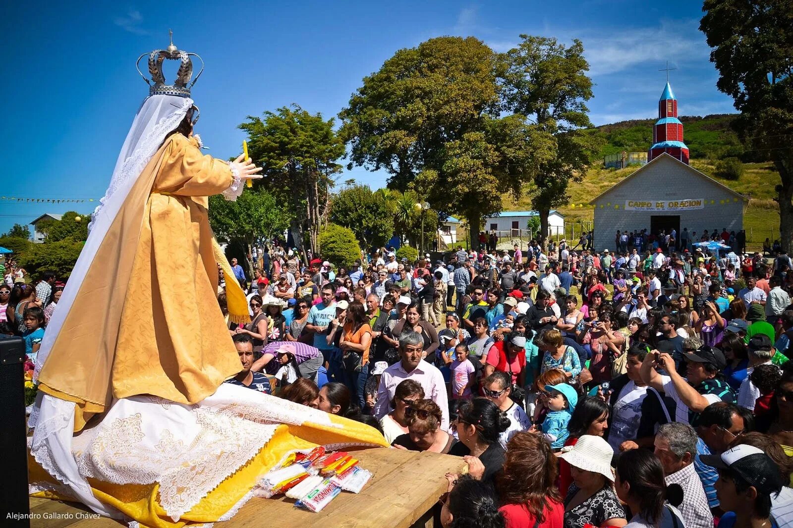 La virgen москва. Канделярия. День Канделарии. La Virgen Taqueria Москва. Фиеста леди Канделария.