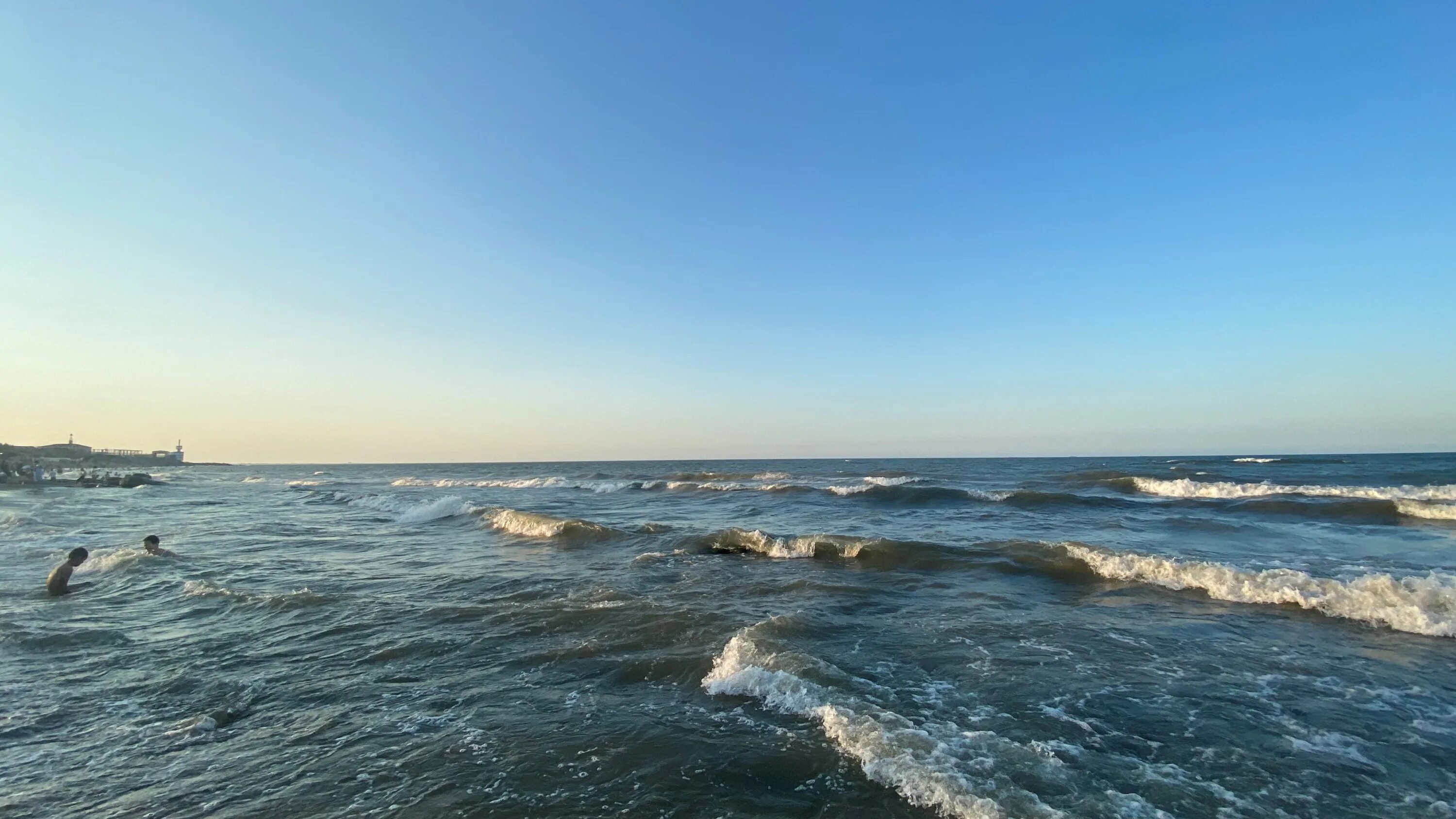 Краснодарское море. Сочи море. Туапсе вода в море. Главные моря. Сочи море в мае температура воды