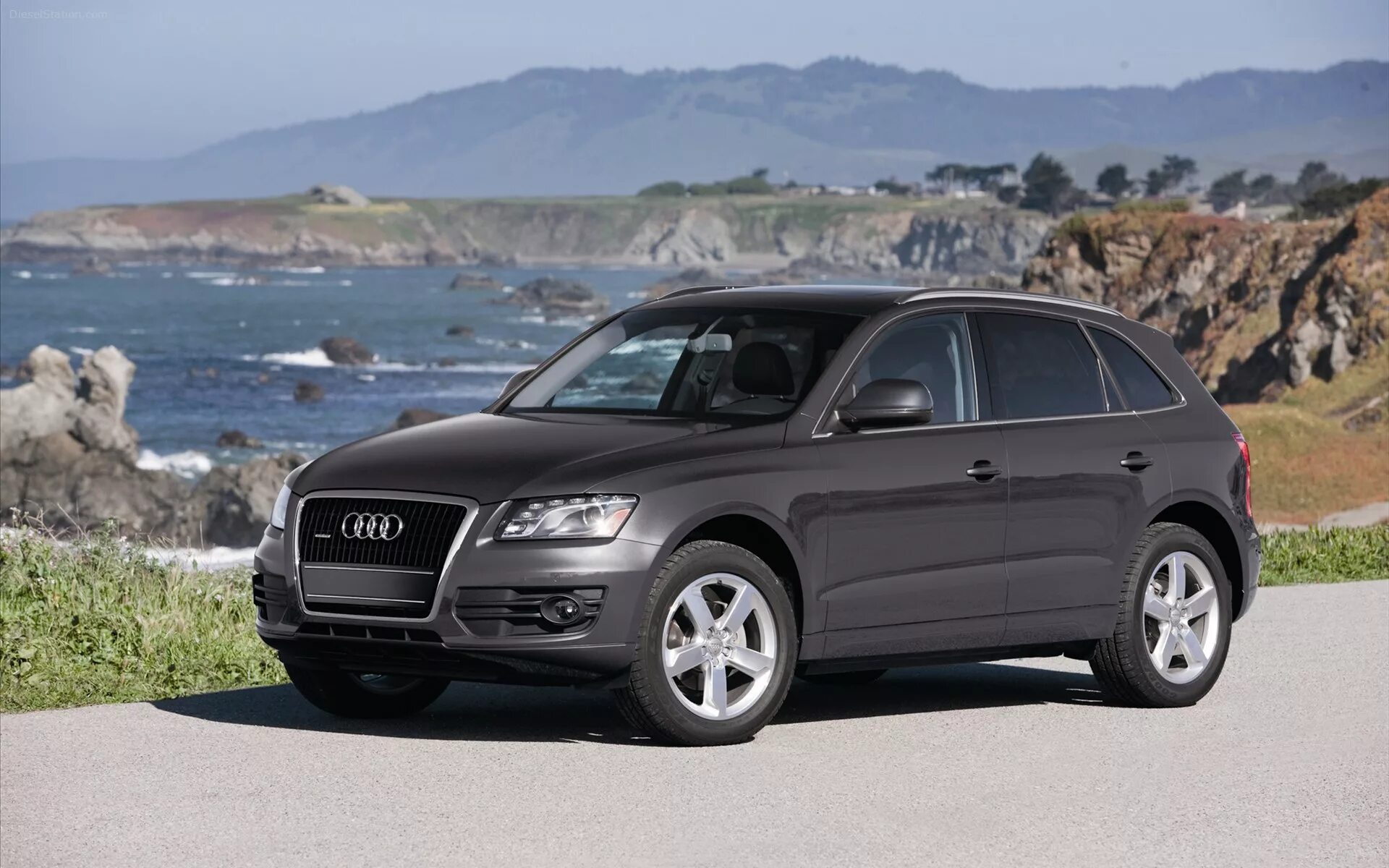Ремонт audi q5. Audi q5 2009. audi q5 2010. audi q5 2012. audi q5 ii.