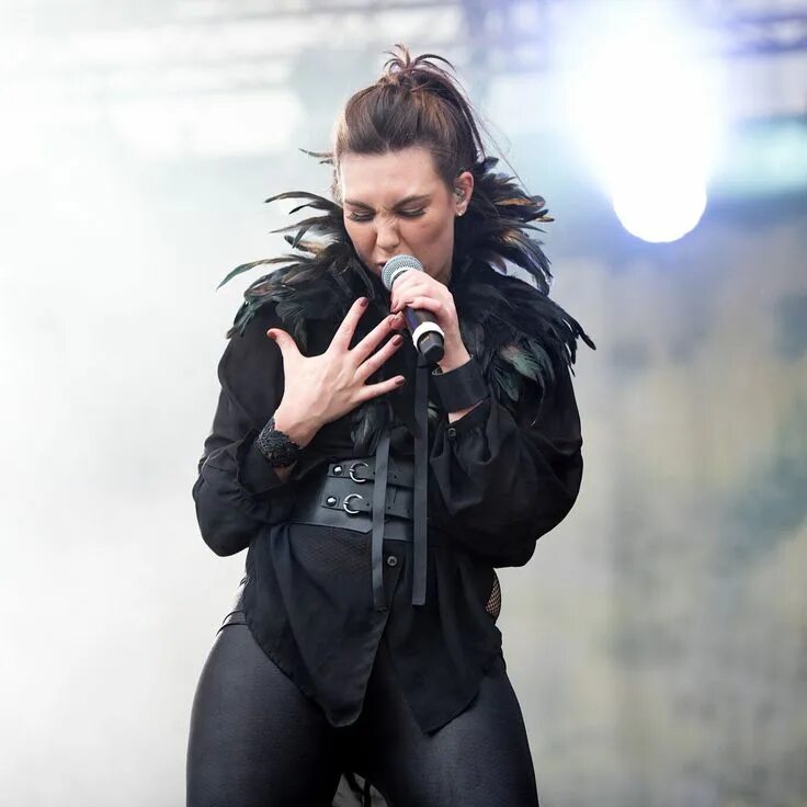 Amaranthe солистка. Элиз Рид. Amaranthe Элиз Рид. Elize Ryd 2020.