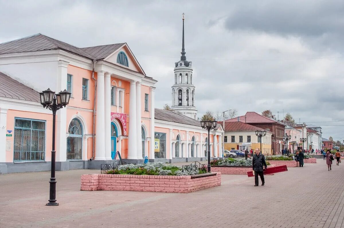 Малые города ивановской. Шуя Ивановская область. Шуя город в Ивановской. Город Шуя Ивановской области достопримечательности. Шуя исторический центр.