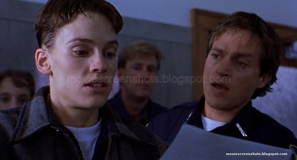 Парни не плачут смысловые. Хилари суонк фильм 1999. Хилари суонк парни не плачут. Парни не плачут смысловые. Плохие парни не плачут.