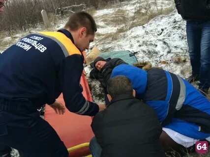 Добровольно оказывающий помощь