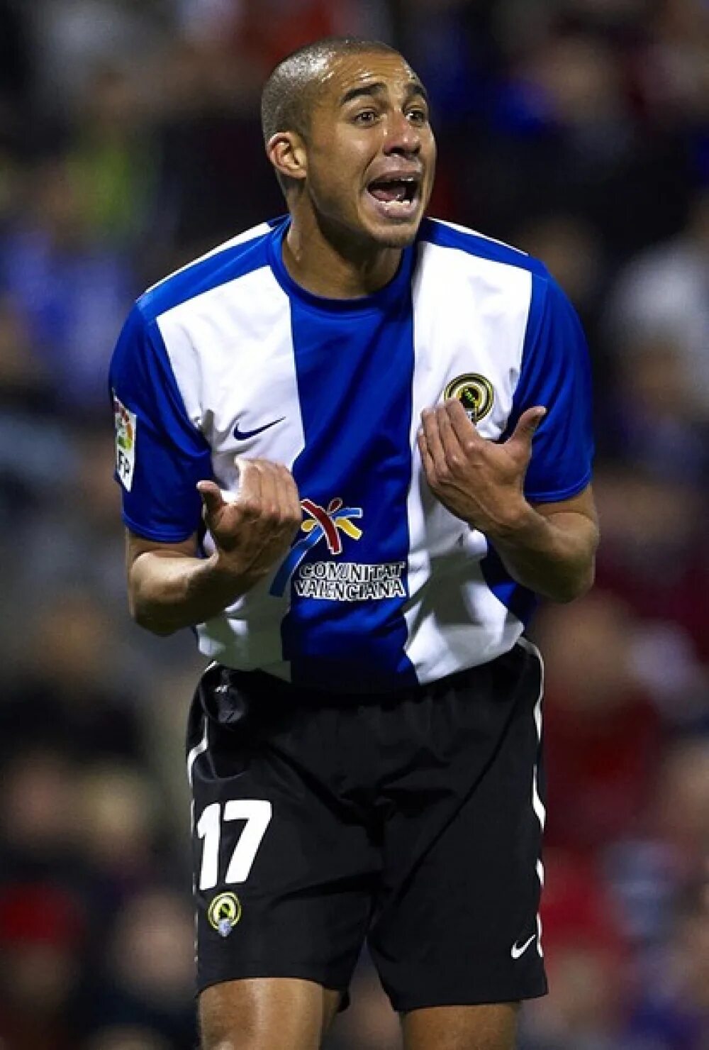 Trezeguet hercules. Эркулес футболист. Кико фемения вильярреал. Кико футболист. Ройстон дренте.