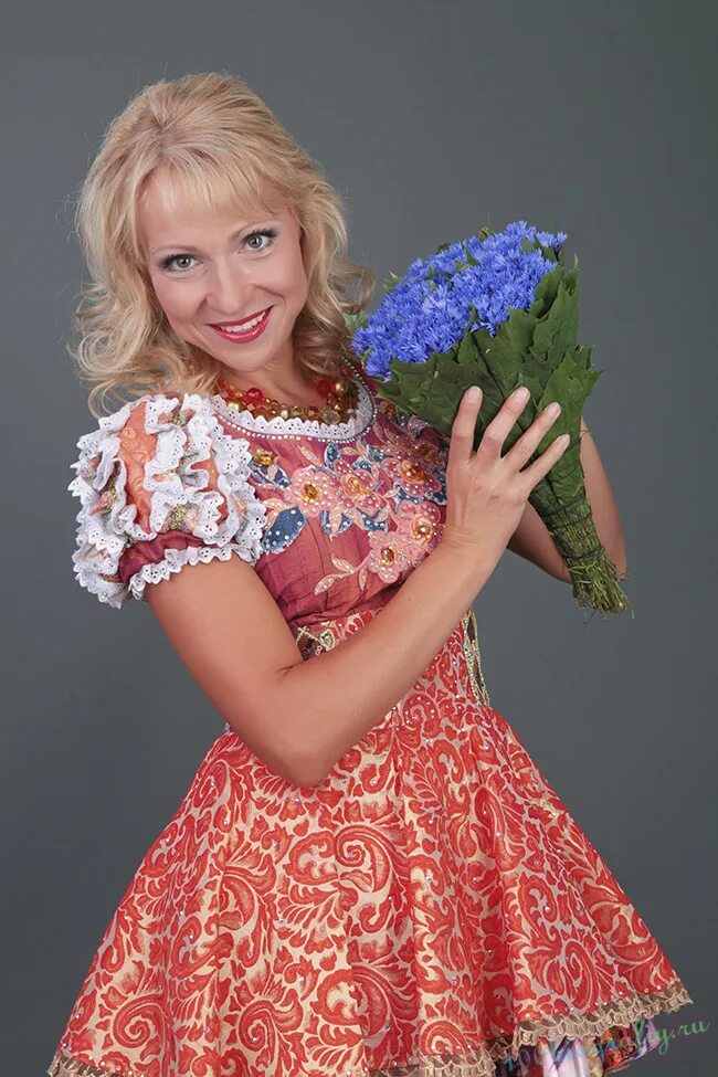 Василек елена. Певица лена василек. Белый день солистка лена василек. Василек биография. Василек биография.