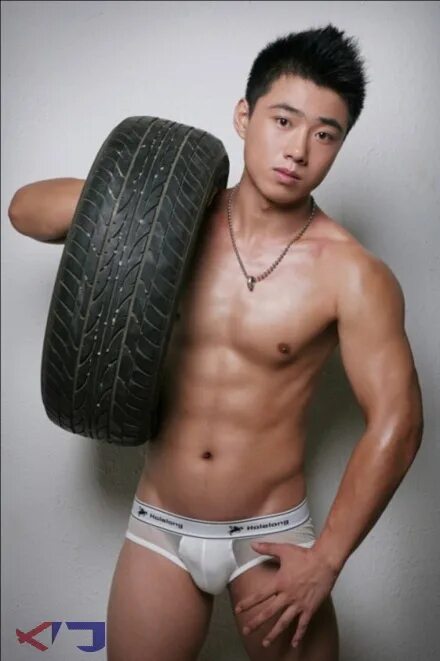 дети азиаты с бантиками. Kwan phuwamet guy. дети азиаты цветы. ким бом актер торс. член корейца.