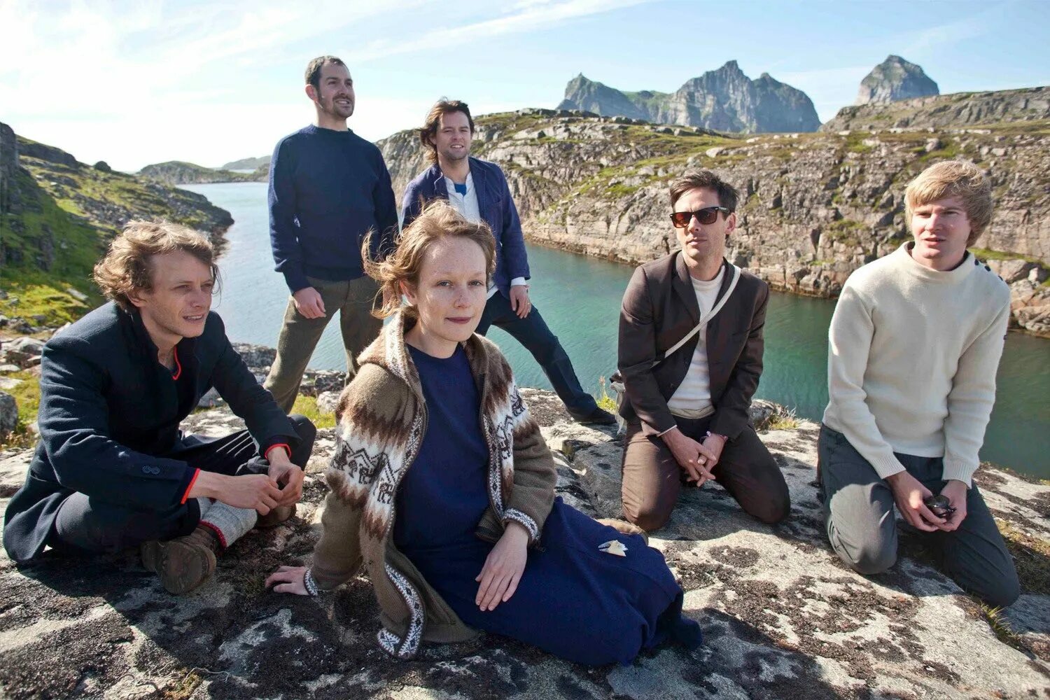 Seas of britain. British Sea Power. Sea Power группа. Море банда. British Sea Power waving Flags.