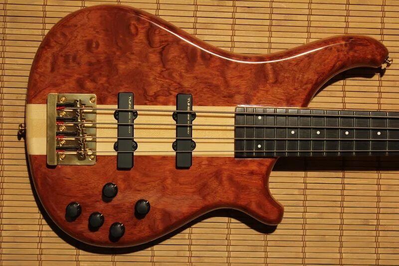 Бас гитара Tune zi-3-5. Tune zi 3 5 Walnut Bass 1988. Tune TWB. Tune tbm Bass. Tune bass