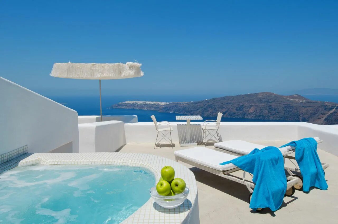 Туры цена 2023. Греция Санторини отели. Santorini отель Греция. Санторини трипадвайзер. Отель в Греции White Santorini.