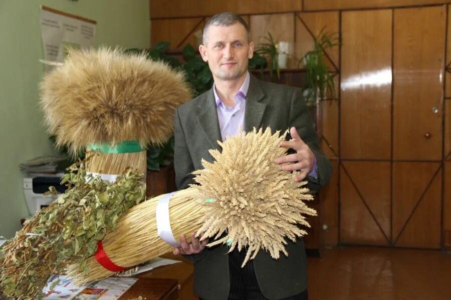 Вакансии хвойная. Букет для агронома. Подарок агроному. Набор агронома. Аксессуары для агронома.