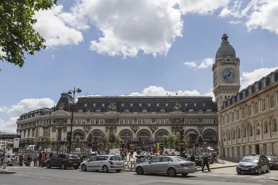 Париж 12. Лионский вокзал в Париже. Вокзал Лион в Париже. Париж Gare de Lyon. Вокзал Gare de Lyon.