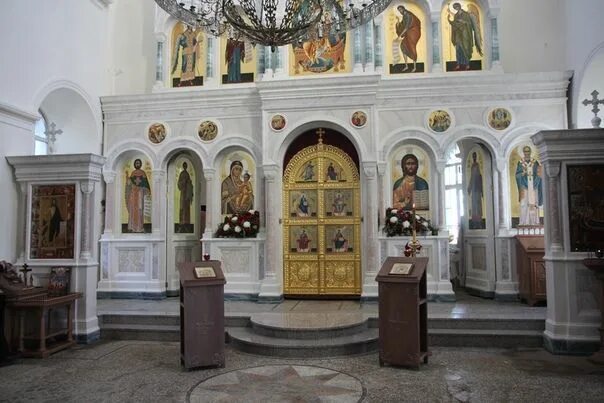 Колодези озеры. Храм белые колодези. церковь успения (белый берег).