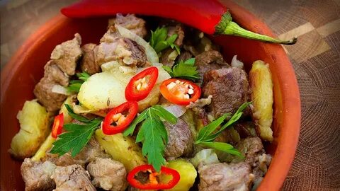 Мясо с грибами в казане