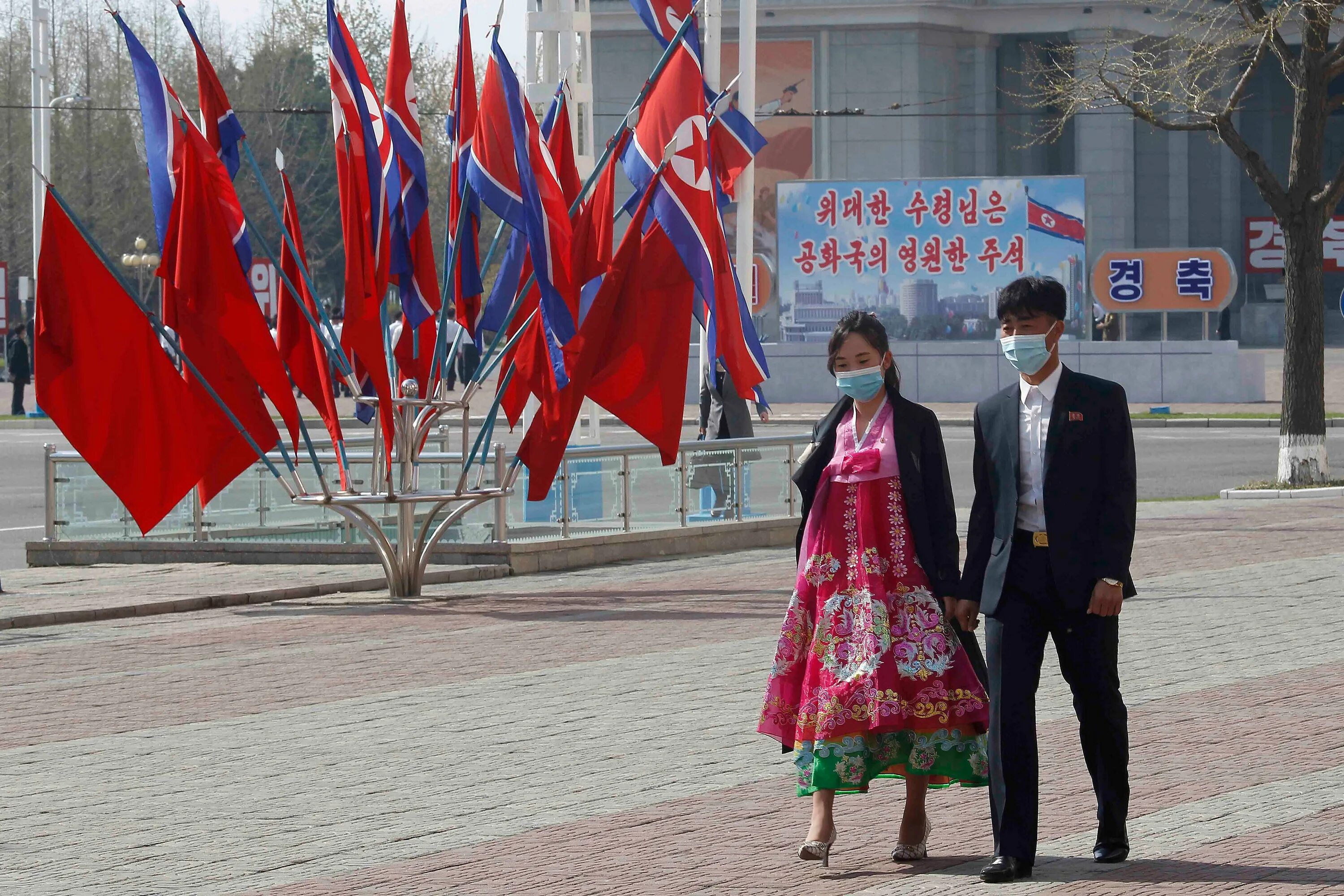 Группы северной кореи. Северная Корея Пхеньян. Пхеньян люди 2022. Северная Корея Пхеньян 2022. Корейская народно-Демократическая Республика (КНДР).