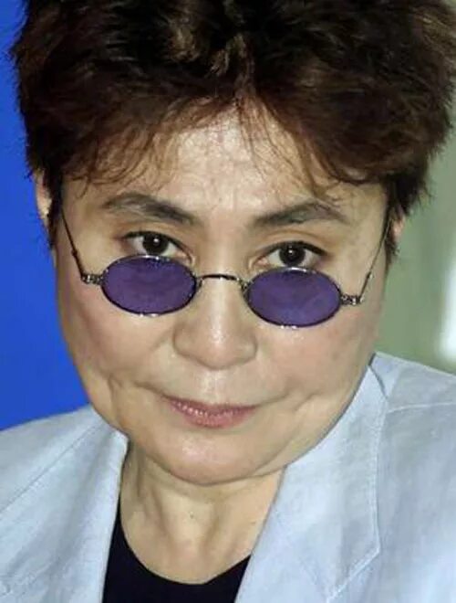 Вдова леннона. Ёко оно. Yoko Ono Glasses. Йоко Курнева. Еко оно глаза.