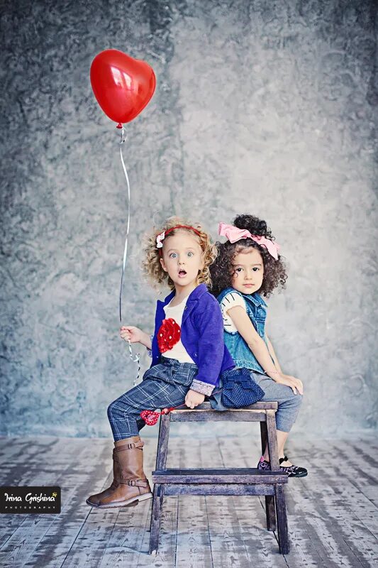идеи для детской фотосессии в студии. семейная фотосессия в студии. интересная детская фотосессия в студии. фото в студии идеи дети. студийная съемка детей.