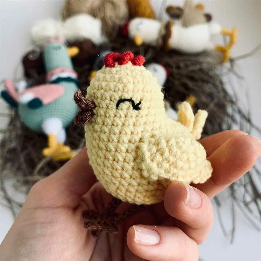 Амигуруми пасхальные цыплята. Маленький цыпленок крючком. Амигуруми пасхальные цыплята. Цыпленок из ализе пуффи. Маленький цыпленок крючком.
