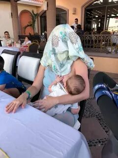 Женщина попросила ребенка