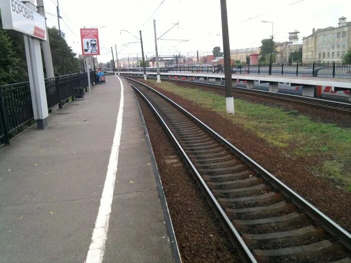Железнодорожная станция боровая. Жд станция боровая спб. Жд станция боровая. Платформа боровая санкт-петербург. Жд станция боровая.
