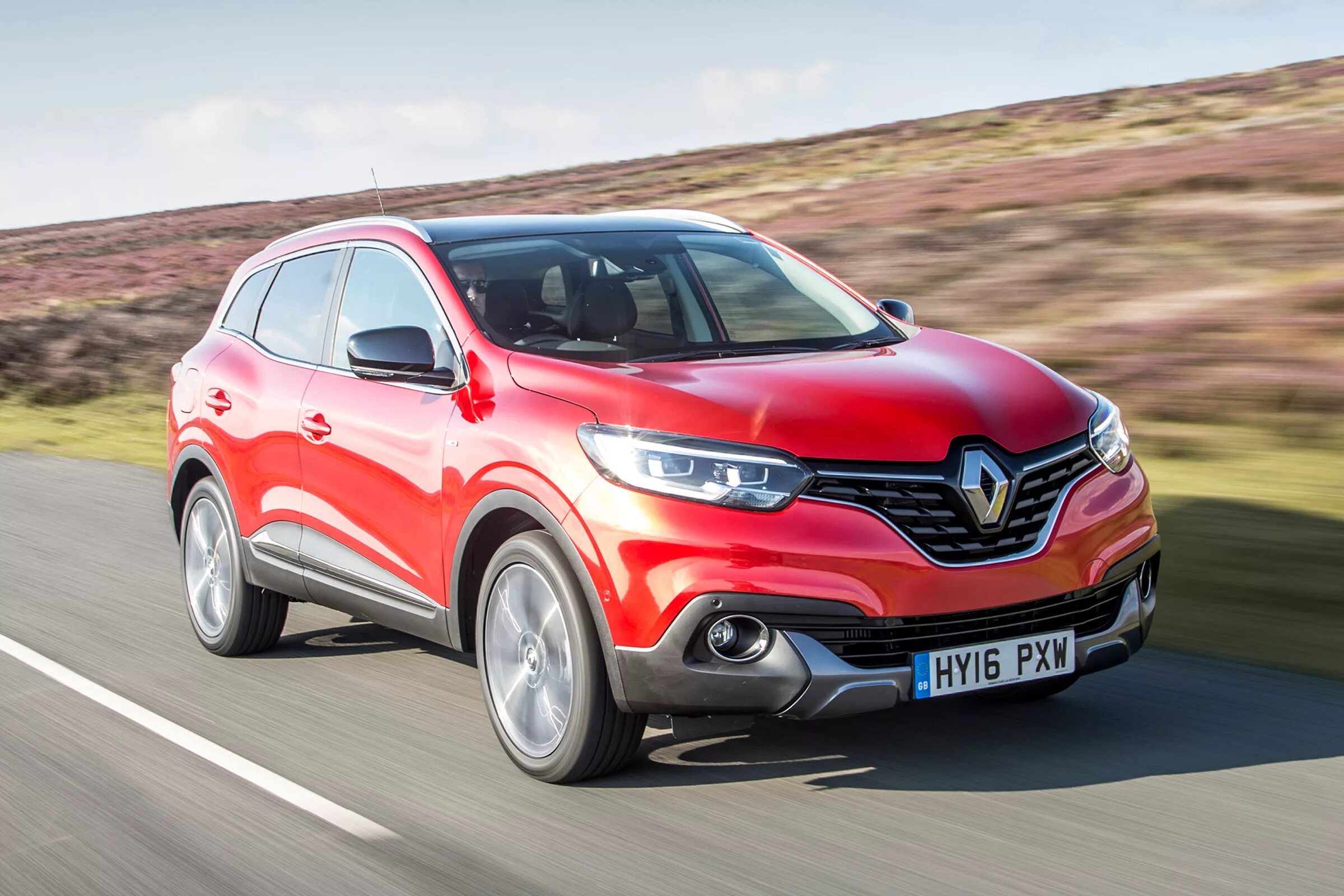 Новые модели рено. Рено Кадьяр 2016. Рено паркетник. Renault Crossover. Рено кроссовер 2018.