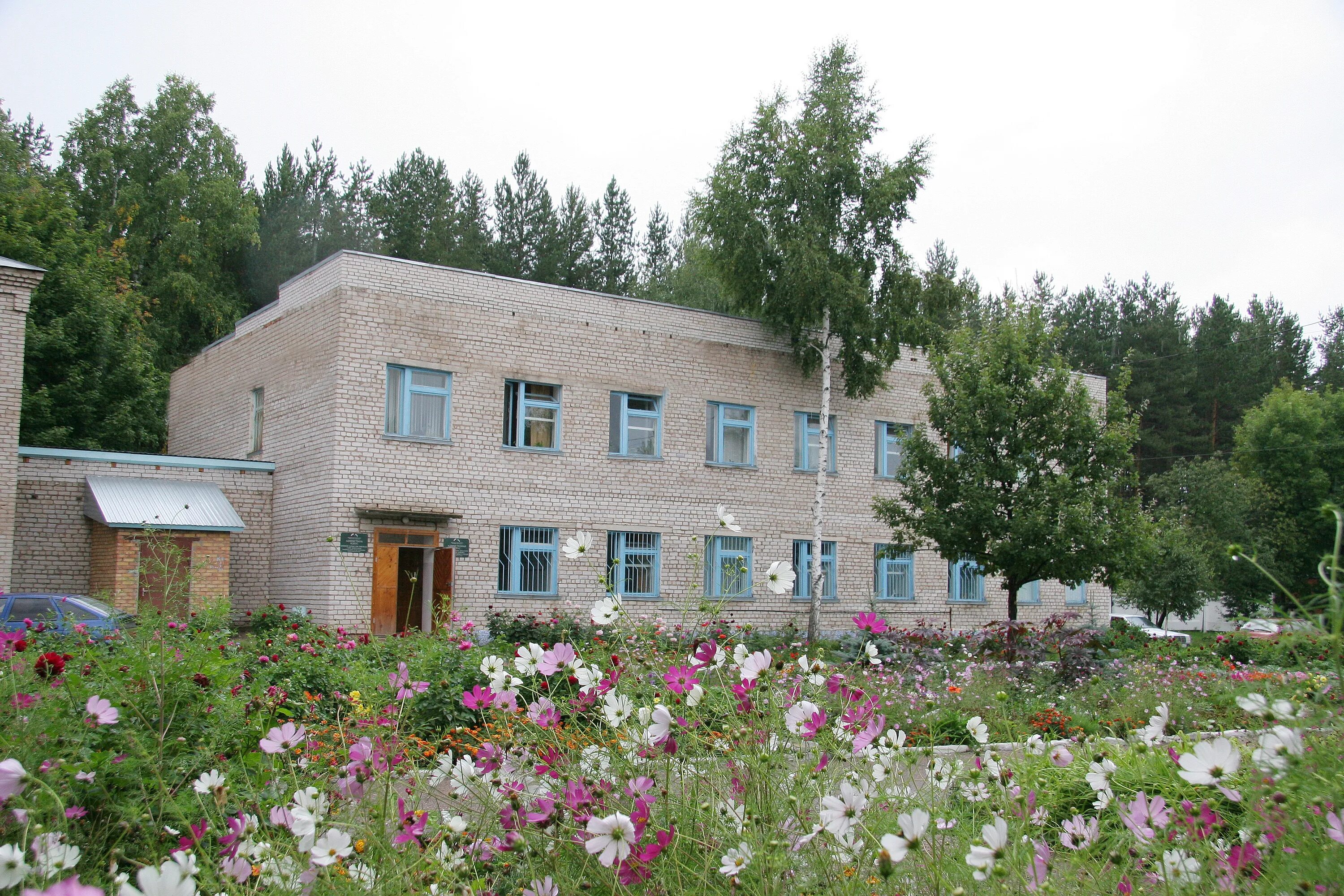 Поликлиника 1 белебей. Гбуз рб белебеевская црб. Поликлиника 1 белебей. Революционеров 7 белебей. Районная больница белебей.