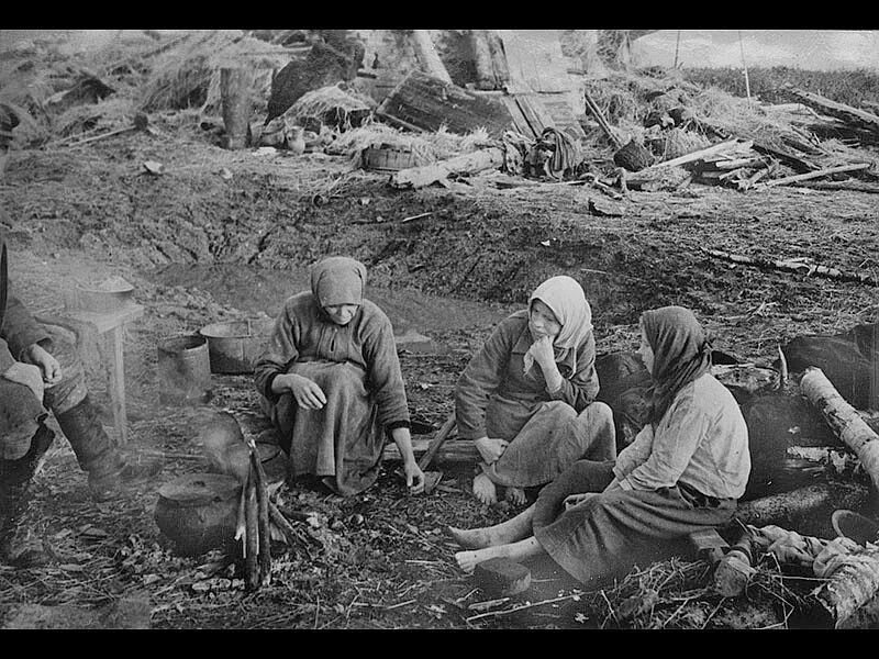 Происходит в военное время