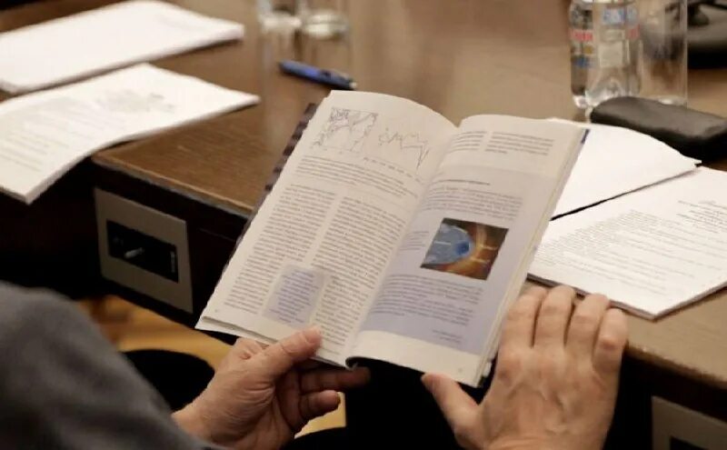 Journalrank rcsi science. Journalrank rcsi science. Фон для периодики. Исследование иллюстрация. Прикрепить файл в мудл.