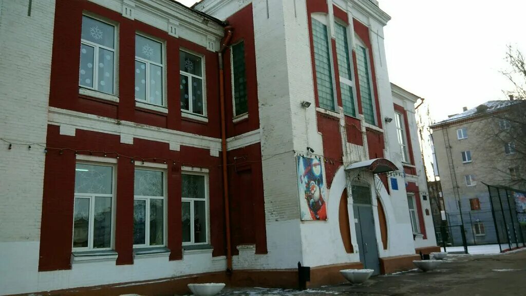 Школа 1 г саратова. Гимназия болхов. Саратовская кадетская школа-интернат 1. Школа 1 г саратова. Школа 1 г саратова.