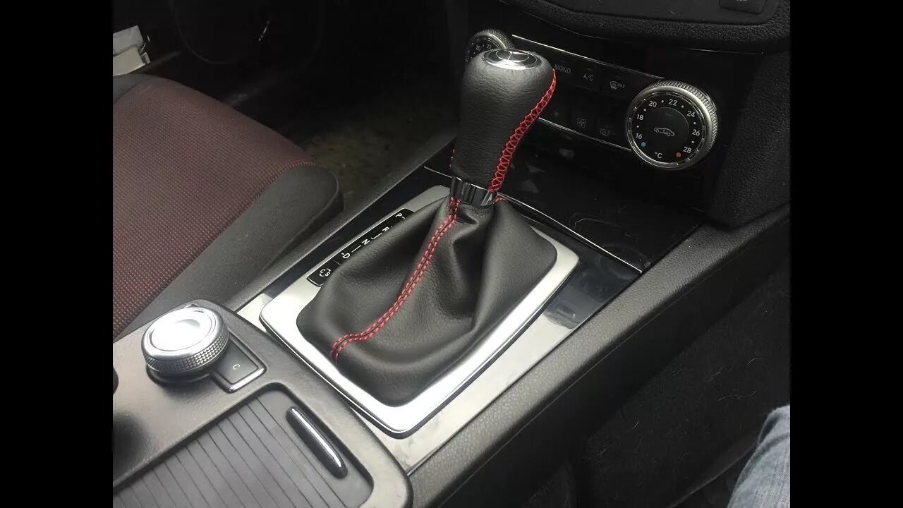 Перетяжка ручки кпп. Перетяжка ручки кпп primera p12. ручка кпп алькантара passat b7. перетяжка ручки кпп киа соренто. ручка акпп королла 2014 перетянутая.
