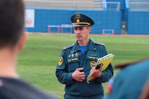 Сотрудник мчс