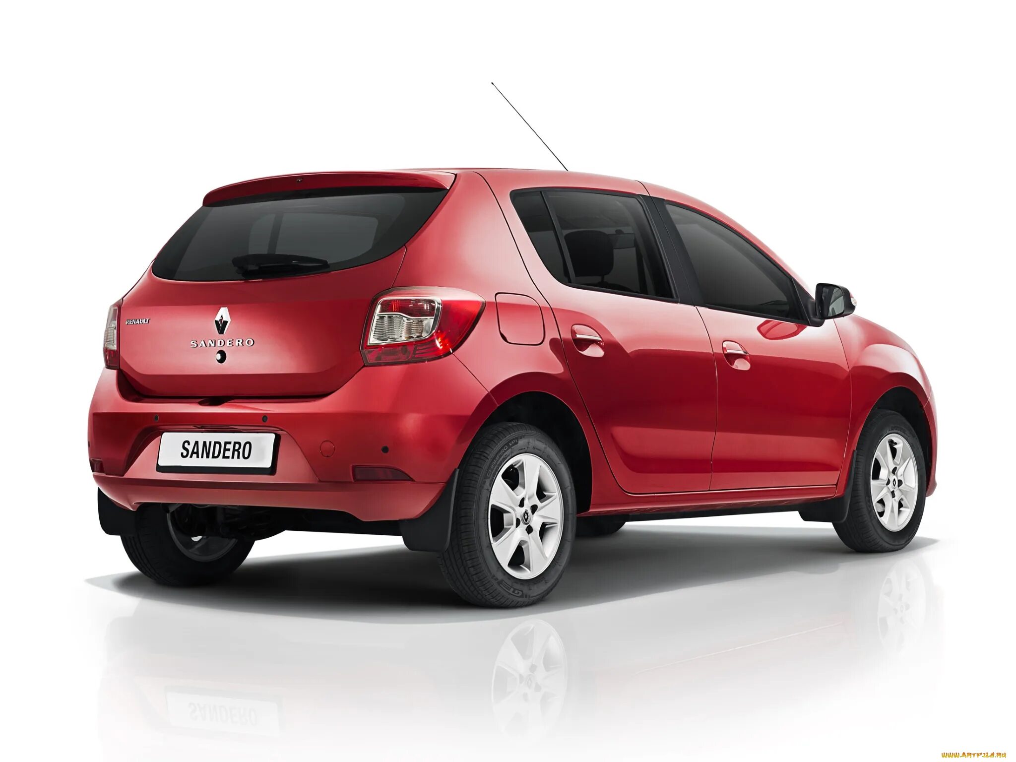 Логан рено усиливаем. Renault Sandero хэтчбек. Renault Sandero II 2014 -. Рено Логан 2014 хэтчбек. Рено Сандеро хэтчбек 2014.