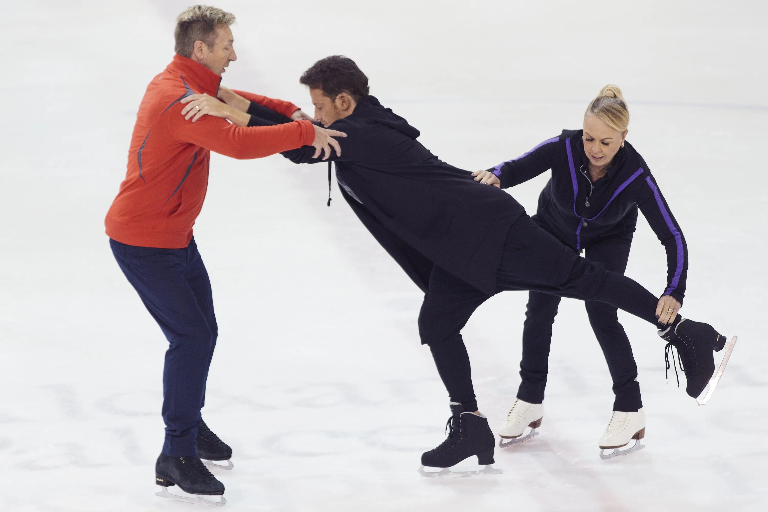 Олимпик фигурное катание. Фигуристы эстетика. Любовь это кататься на коньках. Падения в фигурном катании. Вадим воронов фигурист.