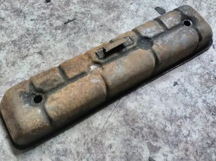 Клапанная крышка газ