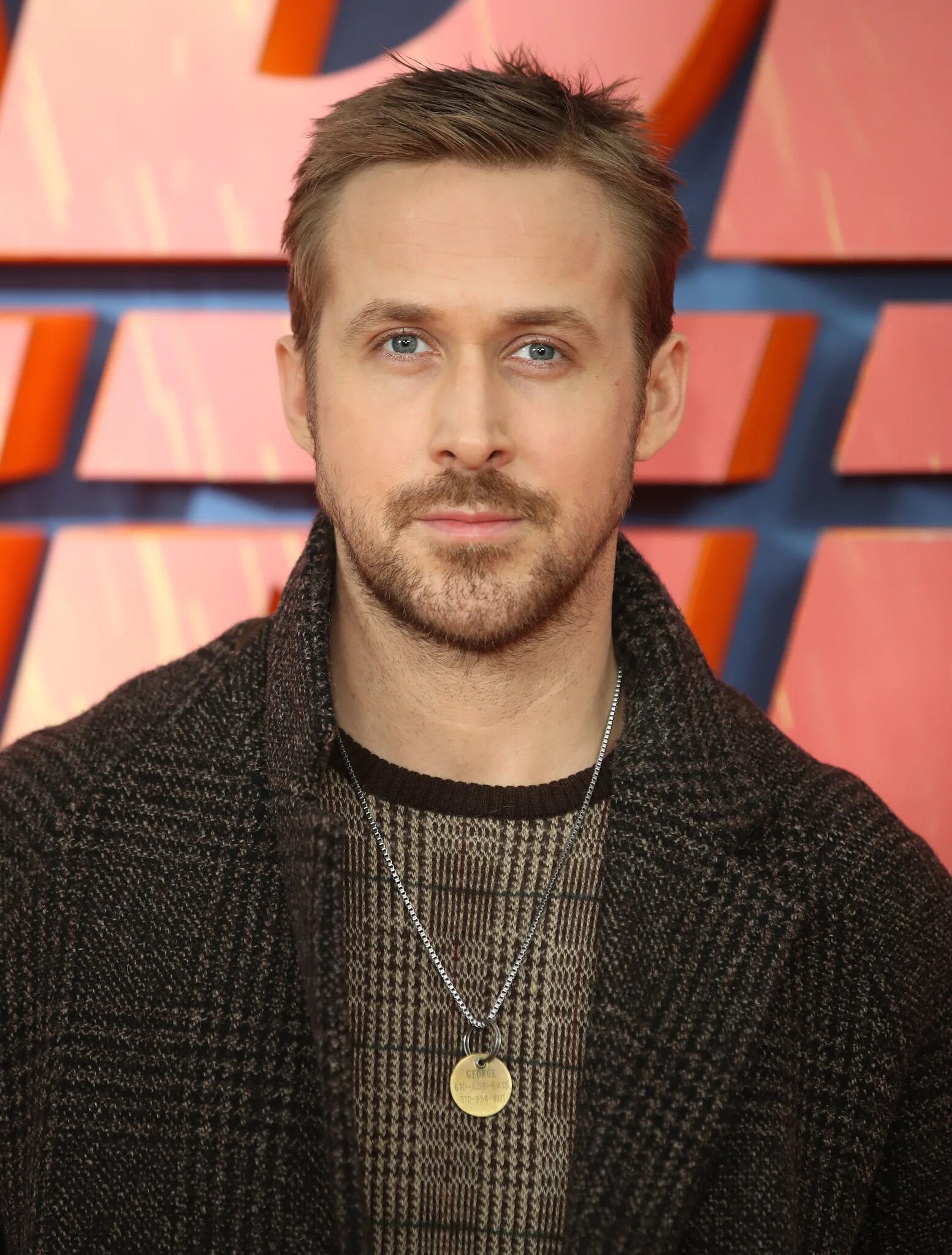 Раянгосл нг. Ryan gosling hair. Кто озвучивает гослинга. Кто озвучивает гослинга. Глаза райана гослинга.