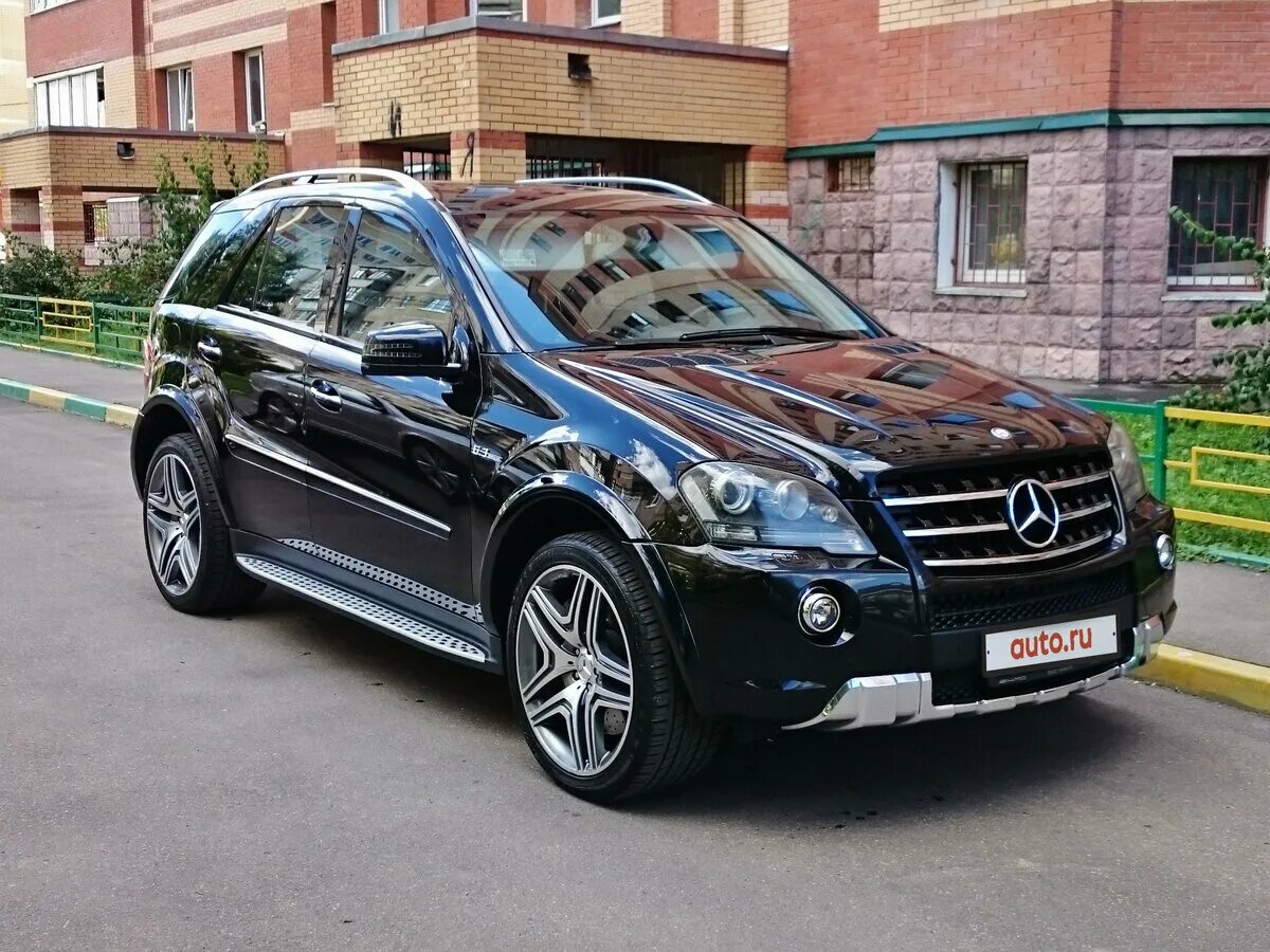 Купить мерседес мл в москве. Mercedes ml w164. Mercedes ml 164. Мерседес мл 164 2010. Мерседес ml 164 AMG.