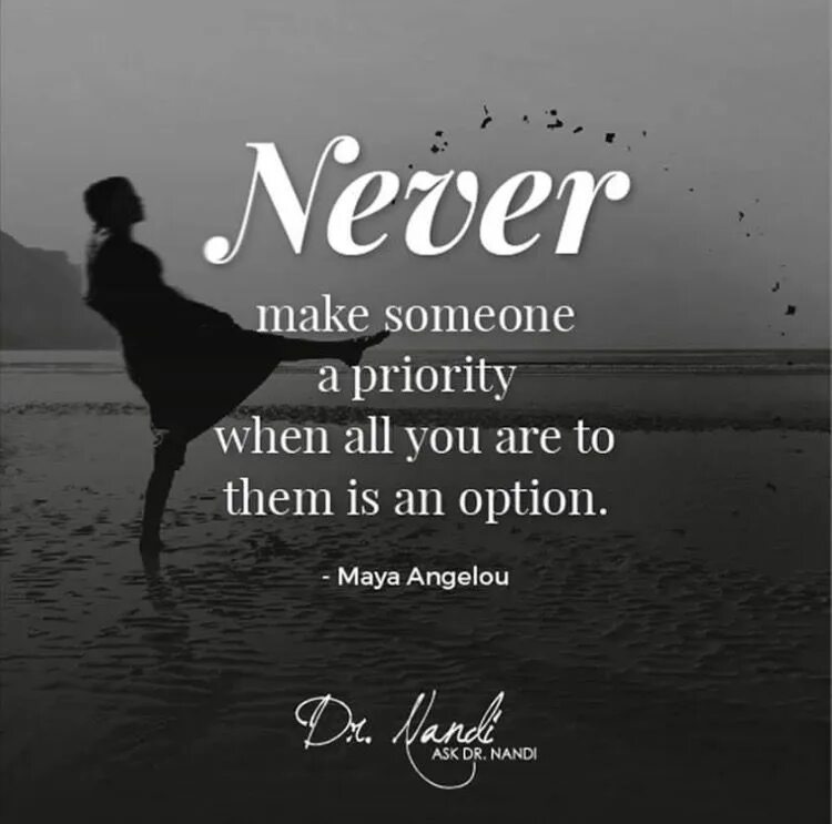 Someone crying. Цитаты про издевательства. Английский текст и how to impress a boy и wikihow и make someone feel. Make someone better. Fall for someone.